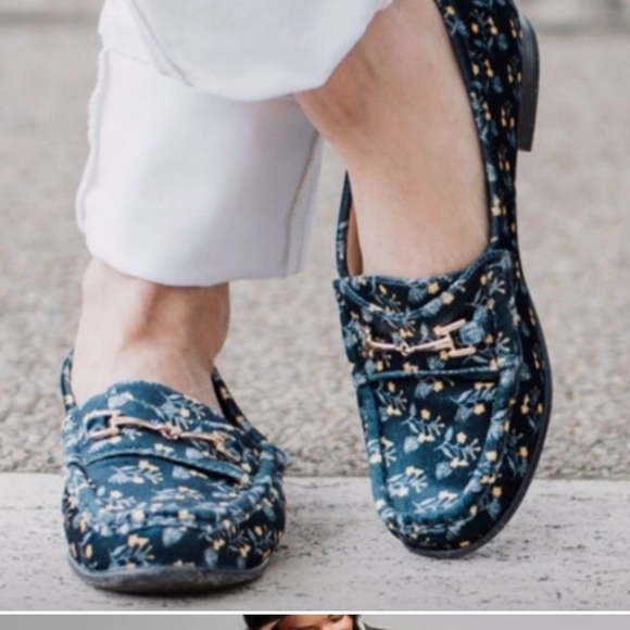 👣CABI,🇺🇲 Pressed Flowers Carnaby Loafers - Picture 15 of 16